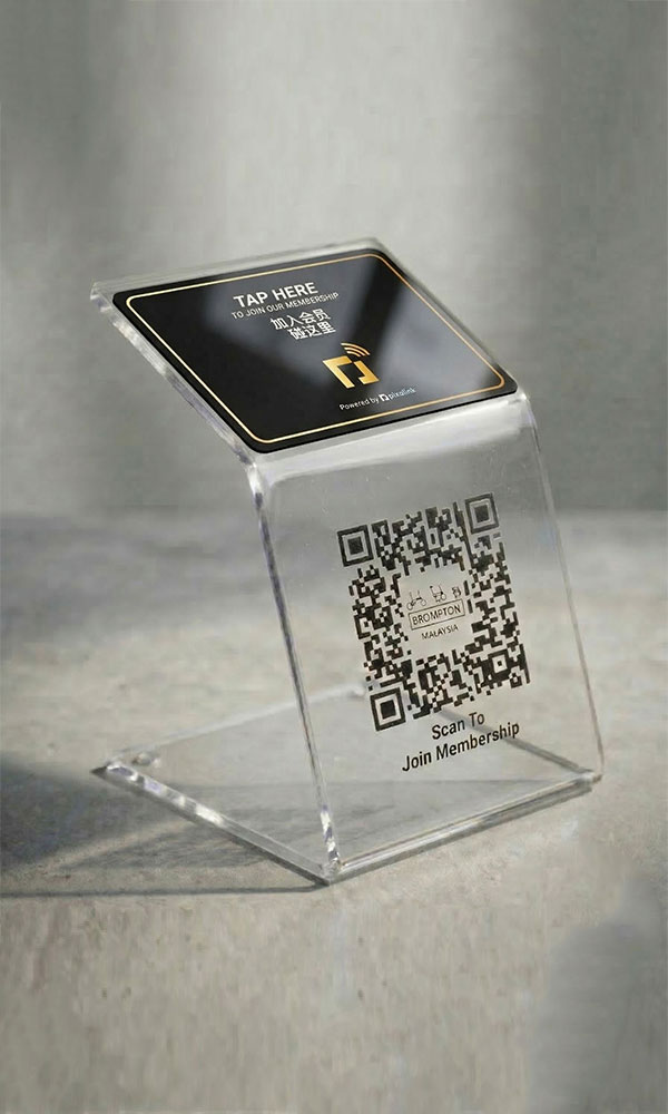 Scan-QR-Code-To-Get-Access-To-Loyalty-Program-Customer-Portal